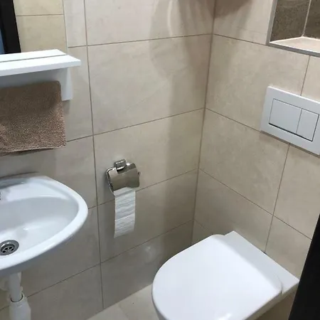 Πανσιόν Duna Vendeghaz