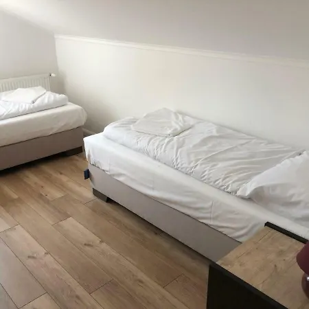 Pensionat Duna Vendeghaz Fadd-Dombori