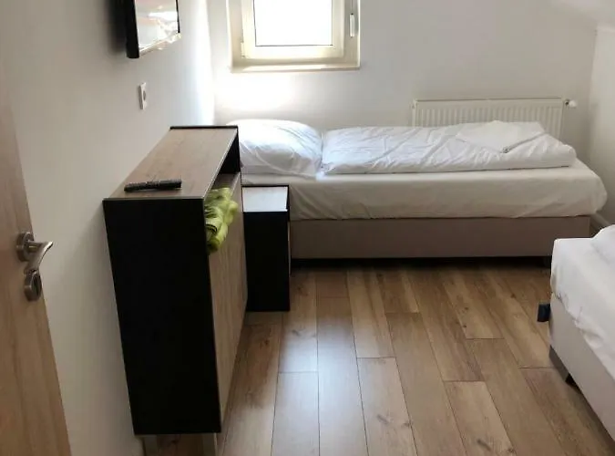 Duna Vendeghaz בית הארחה *