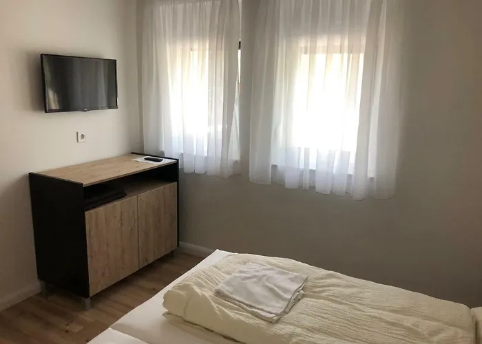 Duna Vendeghaz בית הארחה